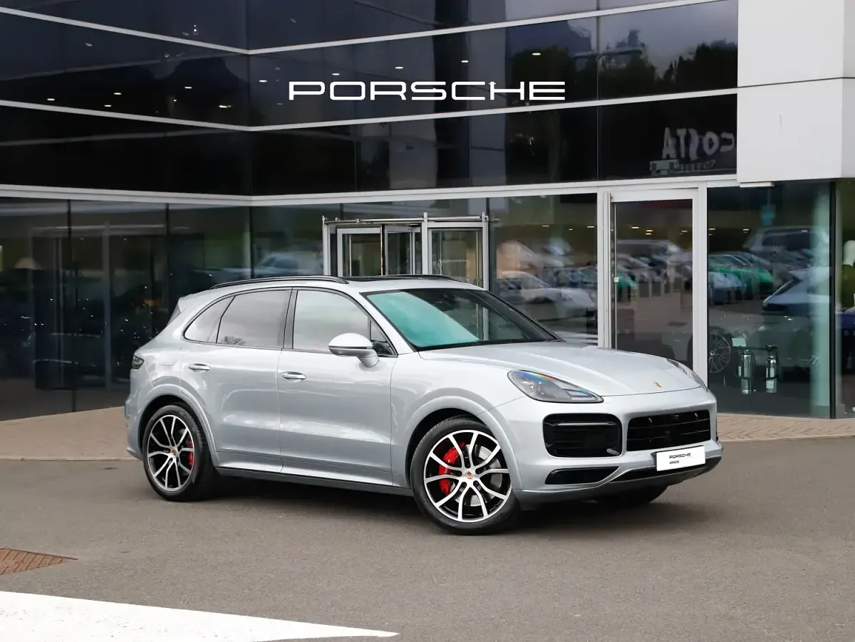 Used Porsche Cayenne 460 HP (338 kW) 2022 Silver SUV