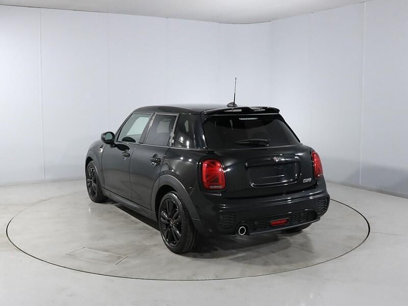Używany Mini Cooper Hatch 134 KM (98 kW) 2019 Czarny Hatchback