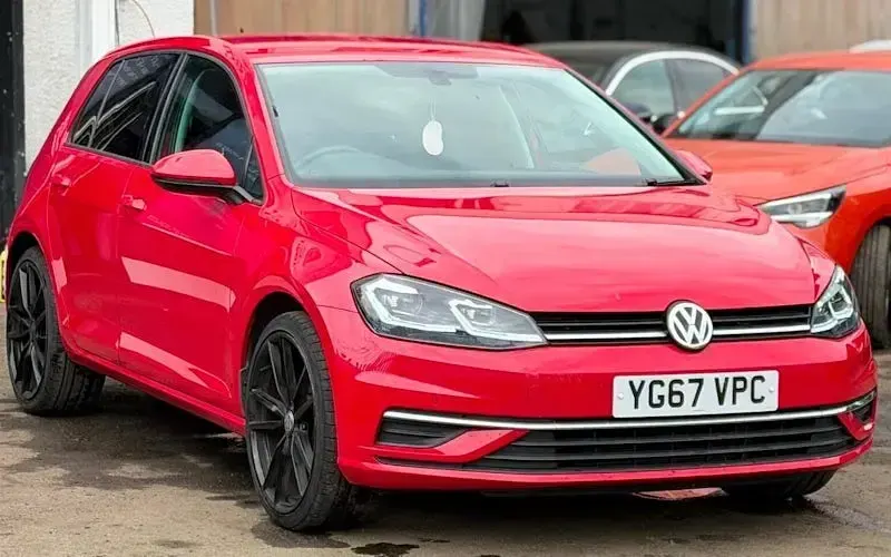 Used VW Golf VII SE 125 HP (91 kW) 2017 Hatchback
