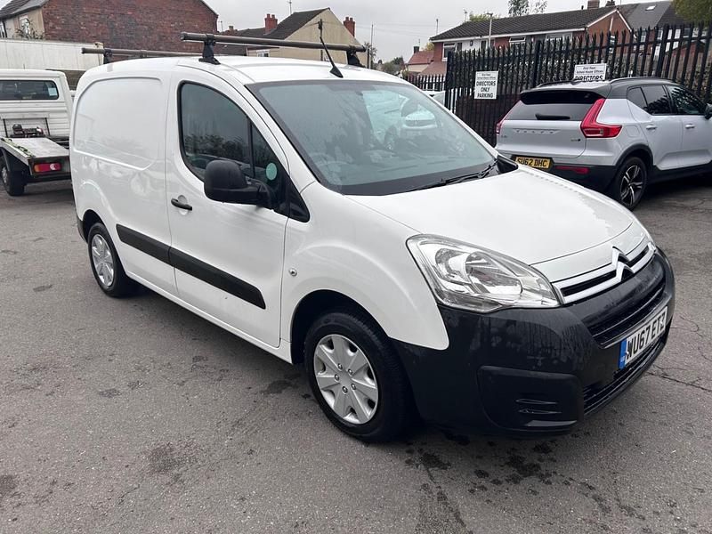 White Used 2017 Citroën Berlingo MPV | £3,295 (Super price) - Image 1/4