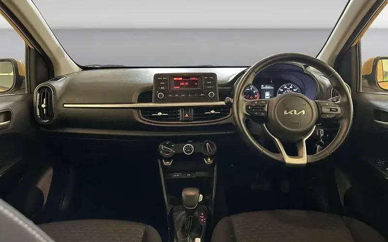 Used Kia Picanto 67 HP (49 kW) 2023 Yellow Hatchback