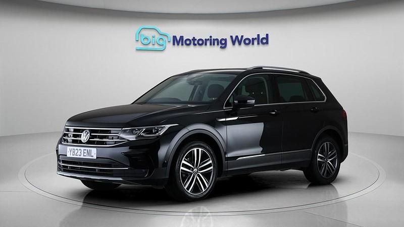 Used VW Tiguan Elegance 150 HP (110 kW) 2023 Black SUV