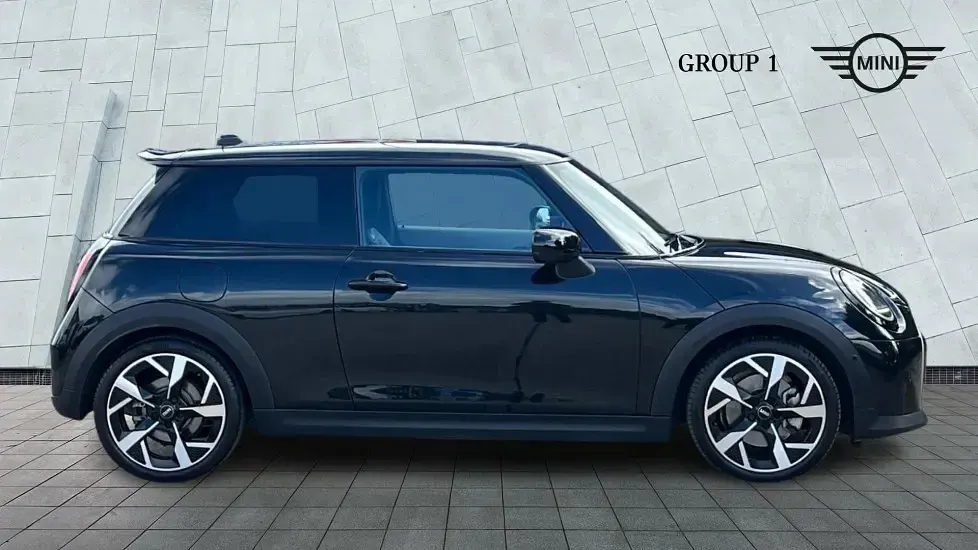 Used Mini Cooper S Hatch 201 HP (147 kW) 2024 Black Hatchback
