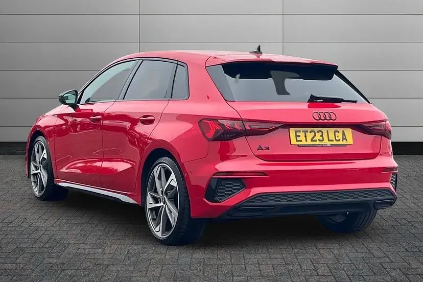 Used Audi A3 Design 148 HP (108 kW) 2023 Red Sedan