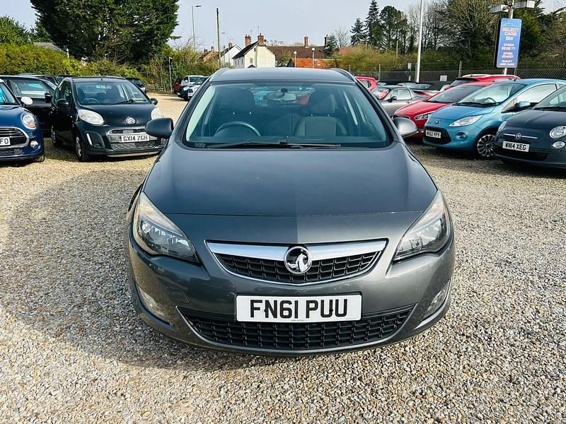 Used Vauxhall Astra SRi 2011 Grey Estate