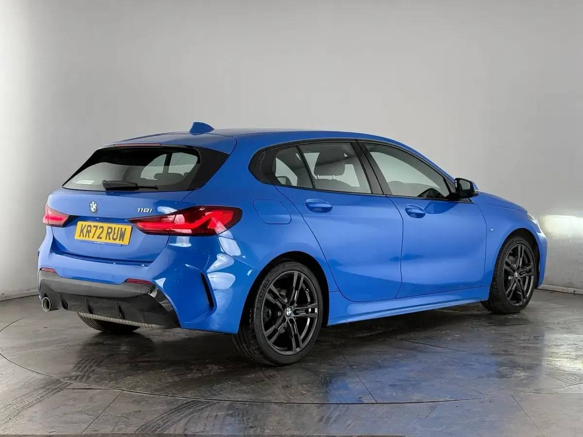 Used BMW 118 M Sport 136 HP (100 kW) 2023 Blue Hatchback