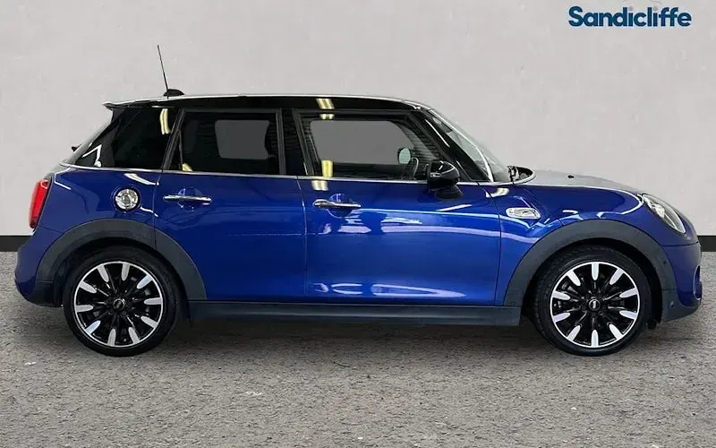 Used Mini Cooper S Exclusive 192 HP (141 kW) 2019 Blue Hatchback