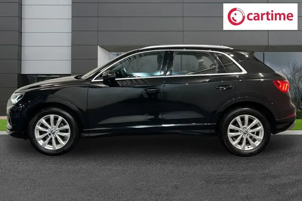 Usado Audi Q3 Sport 150 HP (110 kW) 2020 Preto SUV