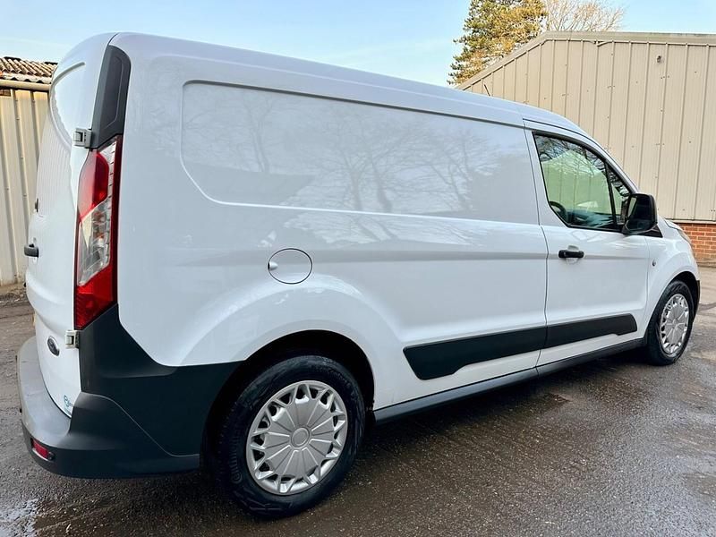 Used Ford Transit Connect 100 HP (73 kW) 2017 White MPV
