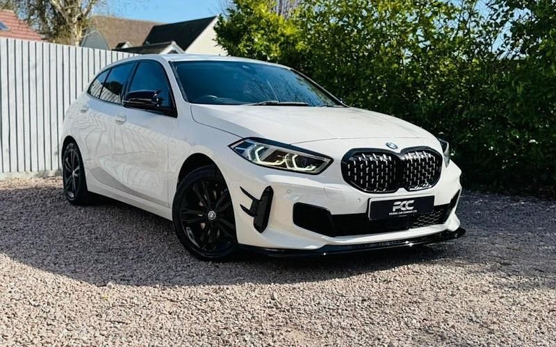 Used BMW 118 Sport Line 140 HP (102 kW) 2020 White Hatchback