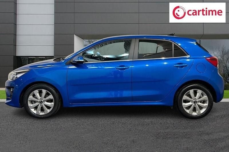 Used Kia Rio 118 HP (86 kW) 2022 Blue Hatchback