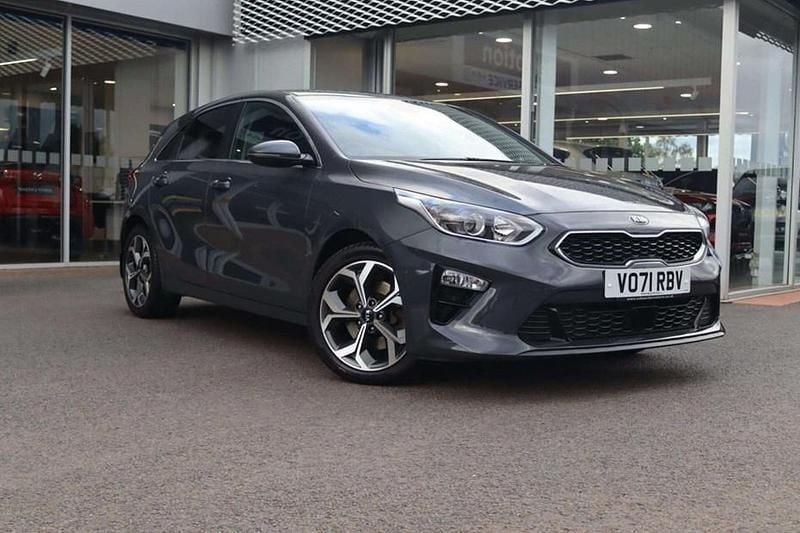 Grey Used 2021 Kia Ceed 3 Hatchback | £14,946 (Fair price) - Image 1/1