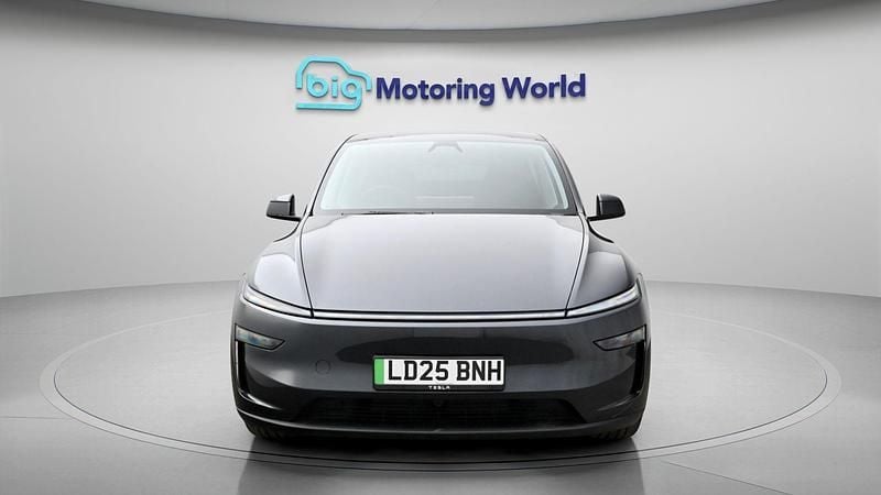 Used Tesla Model Y RWD 286 kW (389 HP) 2025 Grey SUV