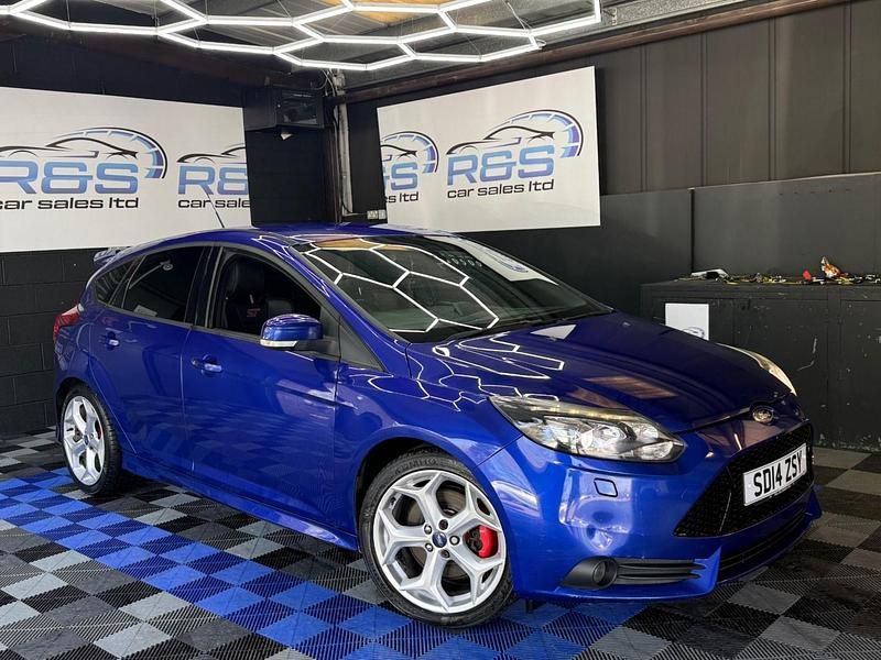 Used Ford Focus ST 2014 Blue Hatchback