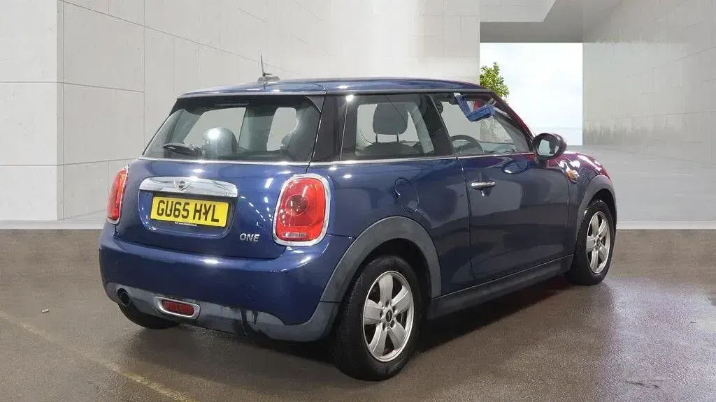 Used Mini ONE Hatch 102 HP (75 kW) 2015 Blue Hatchback