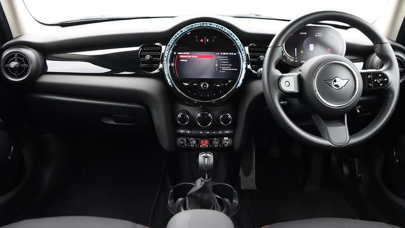 Used Mini Cooper Classic 134 HP (98 kW) 2023 Black Hatchback