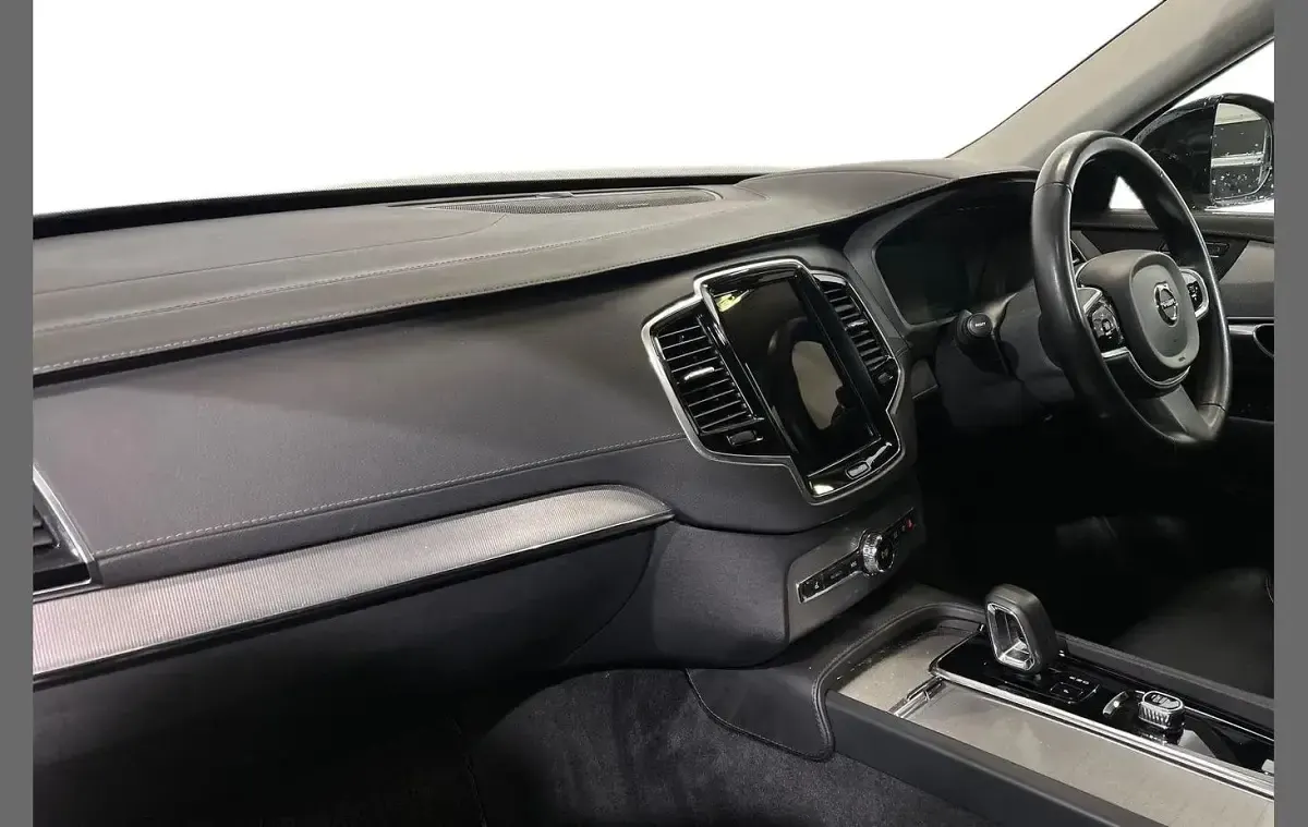 Used Volvo XC90 Plus 235 HP (172 kW) 2022 White SUV