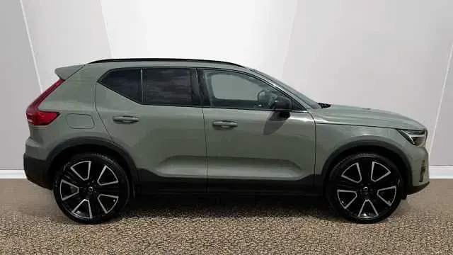 Used Volvo XC40 Ultra 161 HP (118 kW) 2024 Green SUV