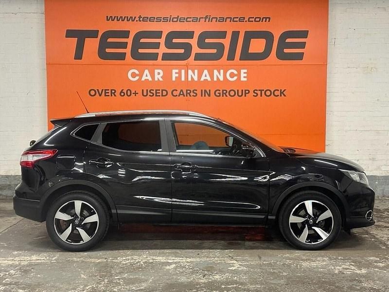 Used Nissan Qashqai N-TEC 110 HP (80 kW) 2015 Black SUV