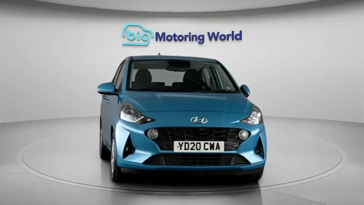 Used Hyundai i10 SE 65 HP (47 kW) 2020 Turquoise Hatchback