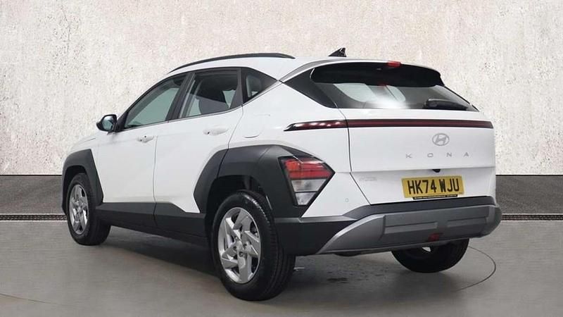 Used Hyundai Kona Advanced 137 HP (100 kW) 2025 White SUV