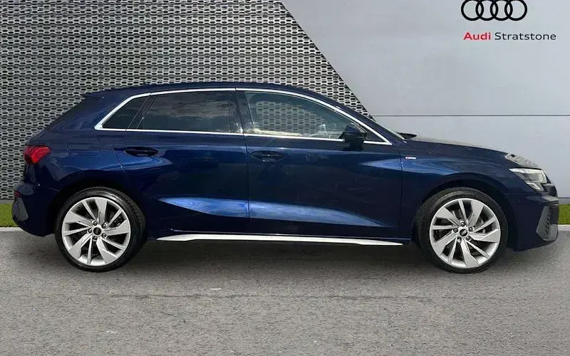 Used Audi A3 Sportback e-tron S-Line 204 HP (150 kW) 2025 Hatchback