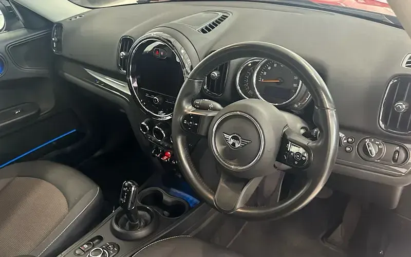 Used Mini Cooper Countryman Classic 136 HP (100 kW) 2023 Red SUV