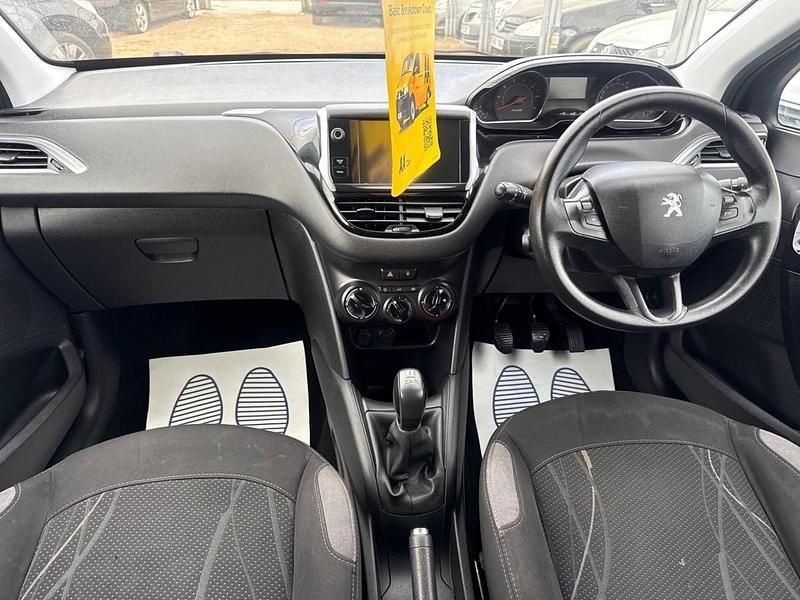 Used Peugeot 208 Active 82 HP (60 kW) 2014 Black Hatchback