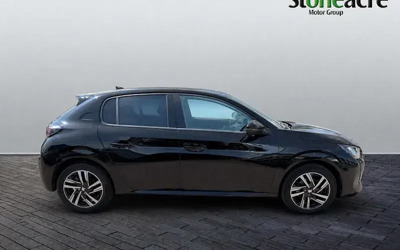 Used Peugeot 208 Allure+ 102 HP (75 kW) 2023 Black Hatchback