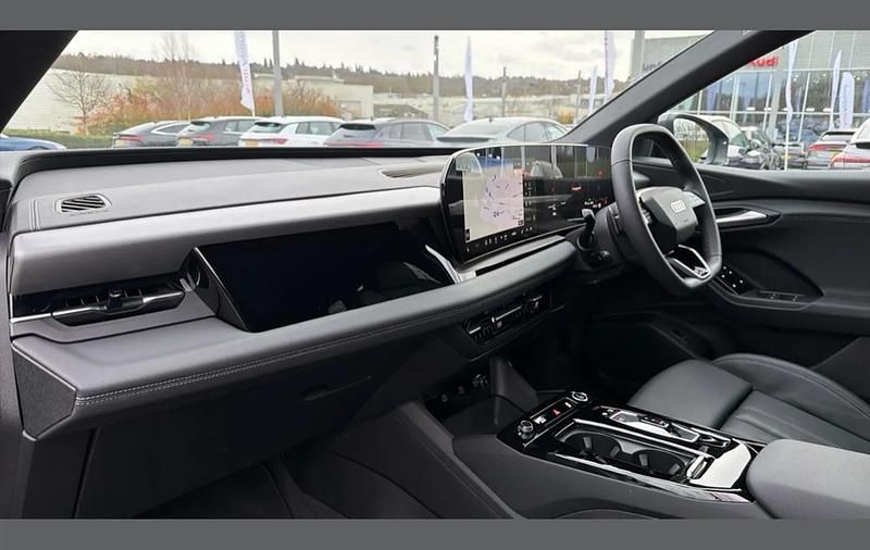 Used Audi Q6 e-tron S-Line 225 kW (306 HP) 2025 Grey SUV