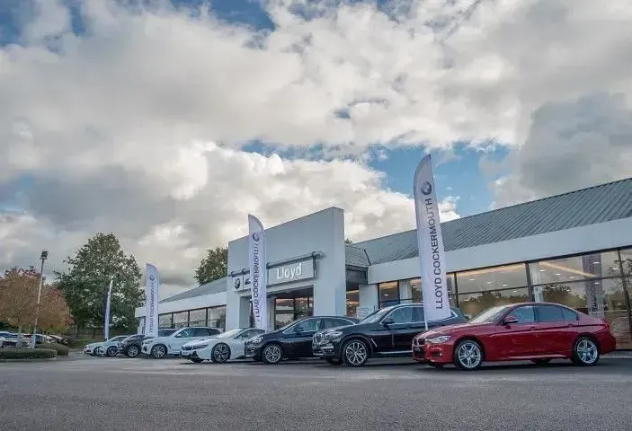 Used BMW iX2 M Sport 147 kW (201 HP) 2026 Red SUV