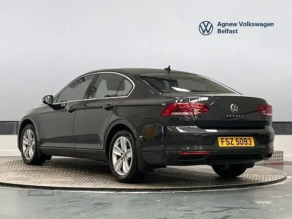 Used VW Passat SE 150 HP (110 kW) 2021 Grey Sedan