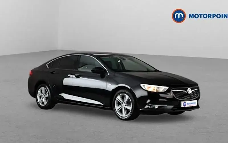 Used Vauxhall Insignia SRi 136 HP (100 kW) 2018 Hatchback