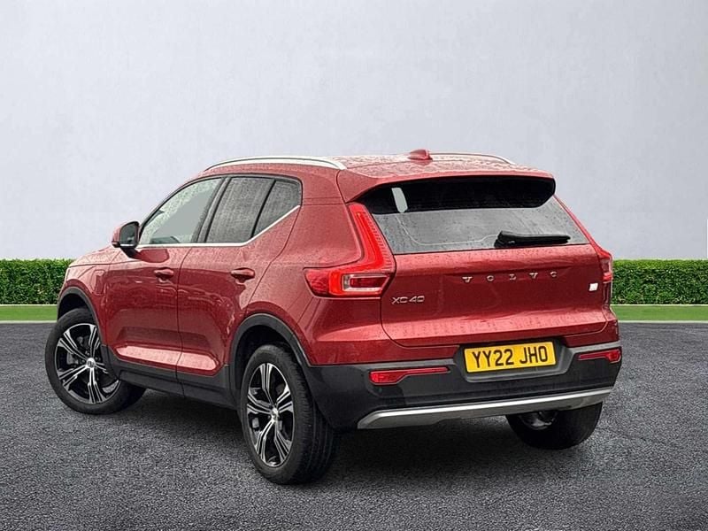 Used Volvo XC40 Inscription 2022 Red SUV