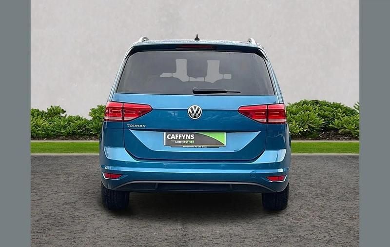 Used VW Touran SEL 148 HP (108 kW) 2019 Blue MPV
