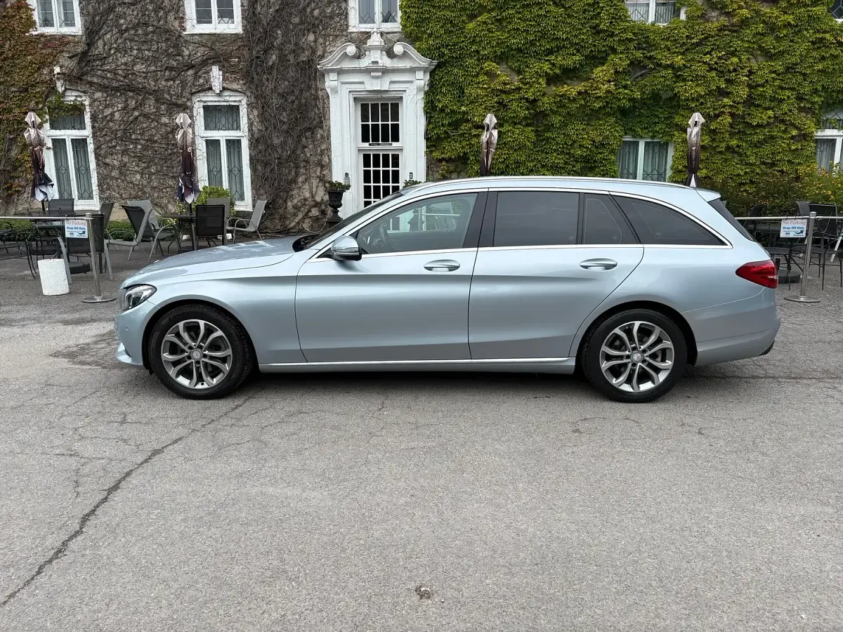 Used Mercedes C200 136 HP (100 kW) 2016 Silver Estate