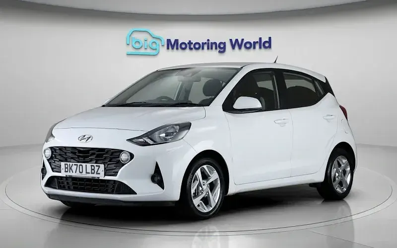 Used Hyundai i10 SE 67 HP (49 kW) 2023 Hatchback