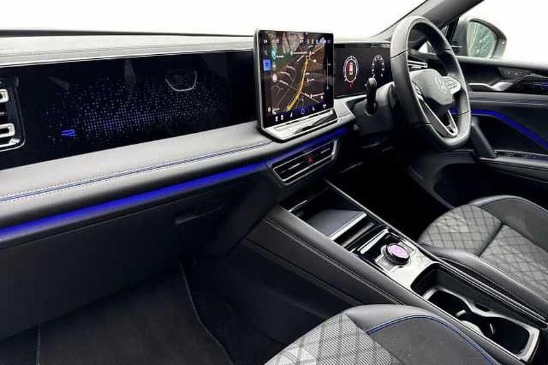 Used VW Tiguan R-line 150 HP (110 kW) 2024 Grey SUV