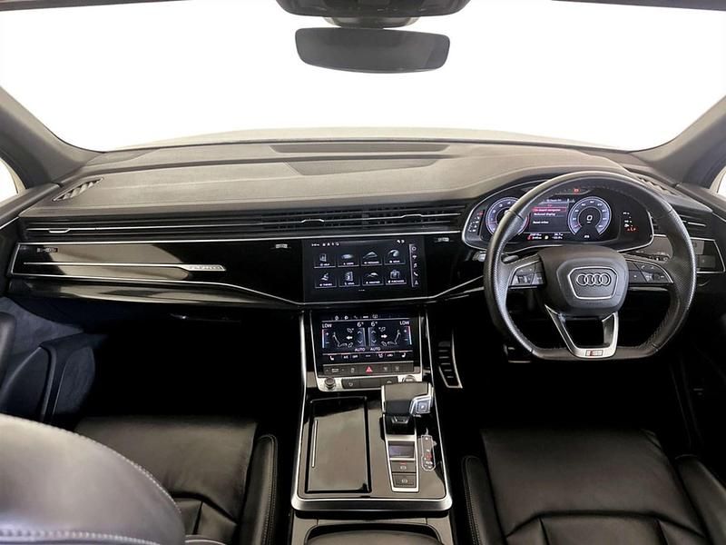 Used Audi Q7 Black Edition 340 HP (250 kW) 2023 White SUV