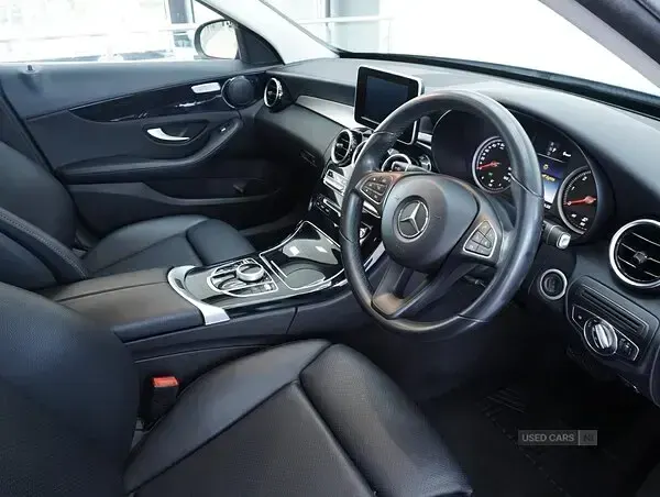 Used Mercedes C220 Executive 170 HP (125 kW) 2018 Blue Sedan