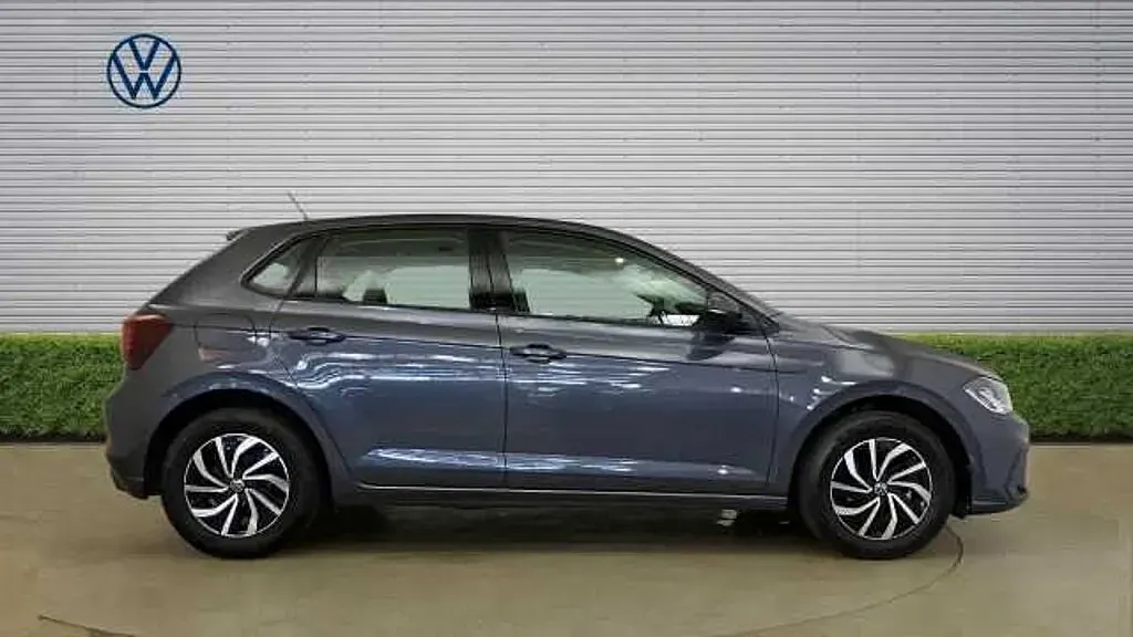 Used VW Polo Life 95 HP (69 kW) 2023 Grey Hatchback