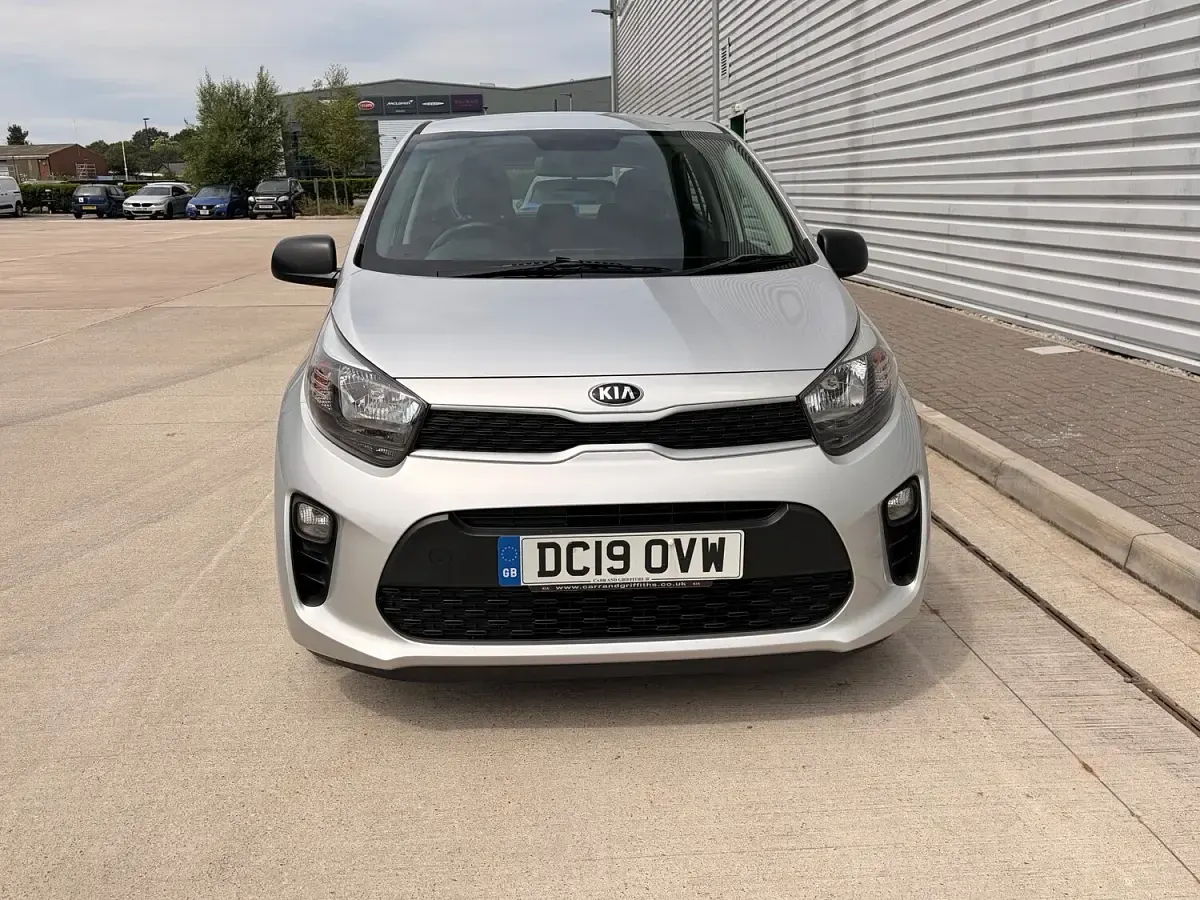 Used Kia Picanto 66 HP (48 kW) 2019 Silver Hatchback