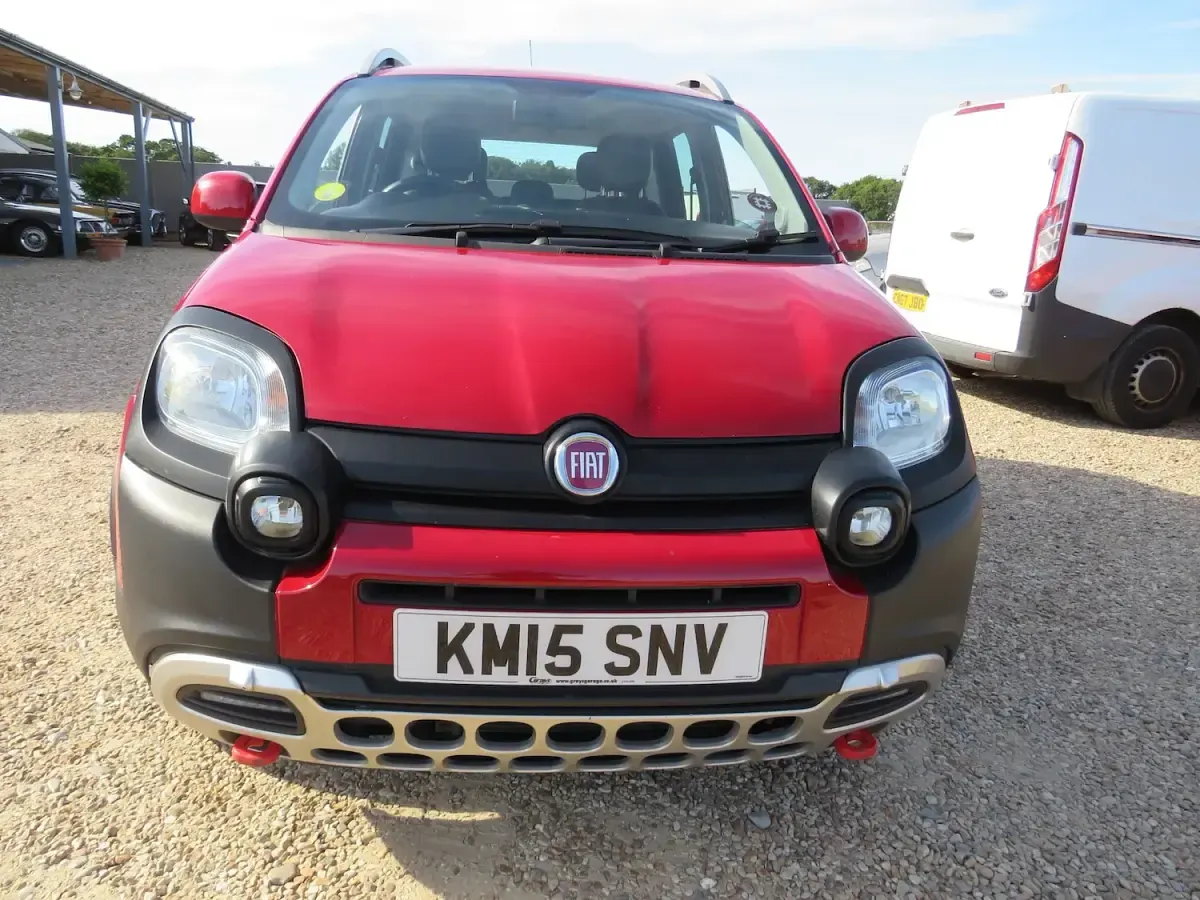 Used Fiat Panda Cross Cross 80 HP (58 kW) 2015 Red Hatchback