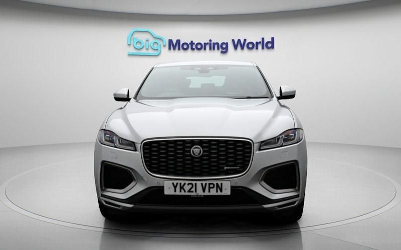 Usado Jaguar F-Pace R-Dynamic 204 HP (150 kW) 2021 Prateado SUV