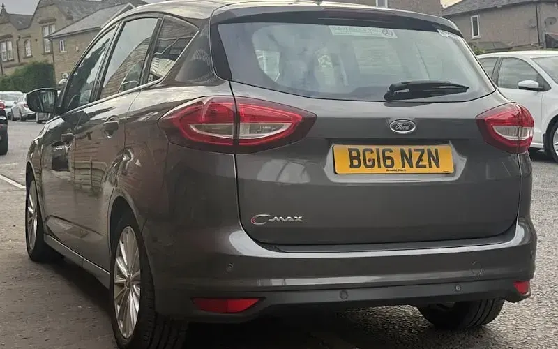 Used Ford C-MAX Titanium 120 HP (88 kW) 2019 MPV