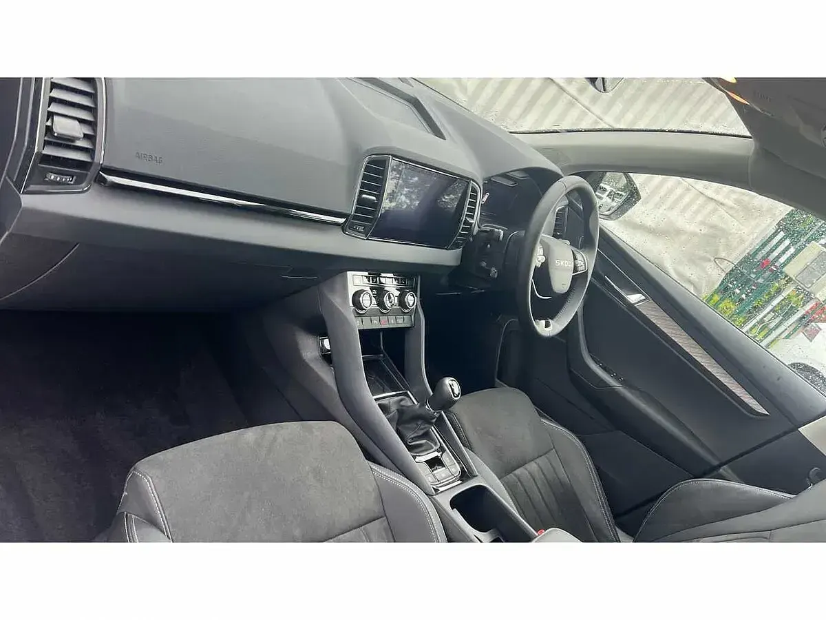 Gebraucht Skoda Karoq SE L 150 PS (110 kW) 2025 Grau SUV