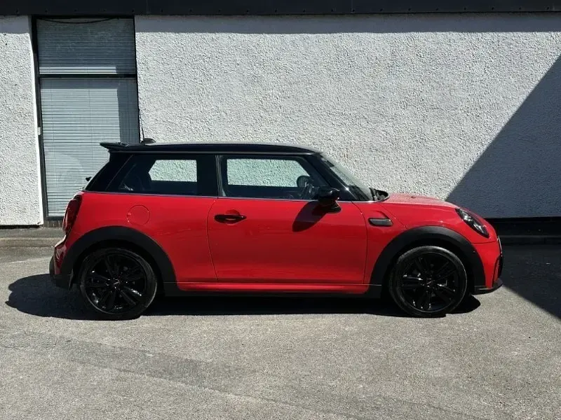 Używany Mini Cooper Hatch 134 KM (98 kW) 2021 Czerwony Hatchback