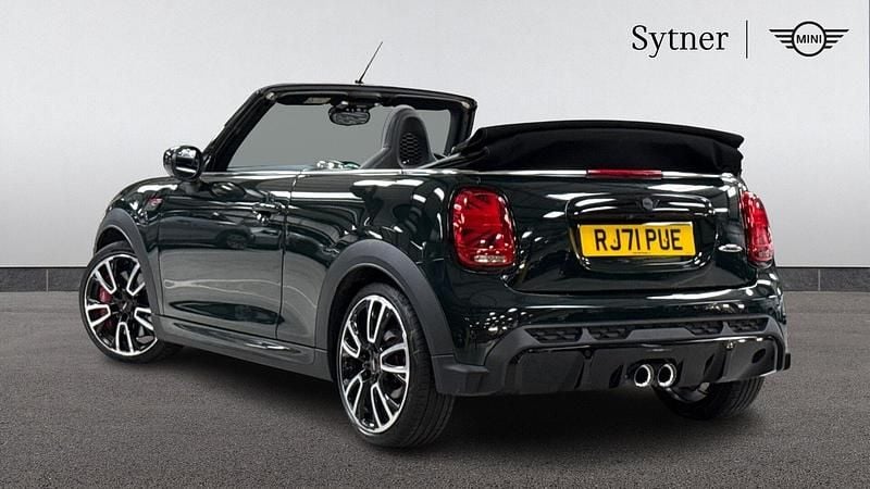 Used Mini John Cooper Works 228 HP (167 kW) 2022 Green Hatchback