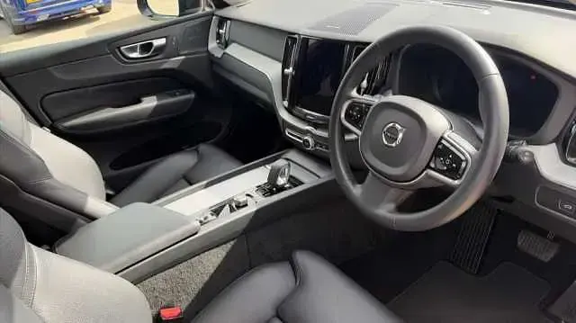 Used Volvo XC60 Plus 247 HP (181 kW) 2024 SUV
