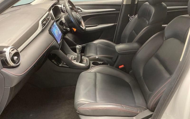 Used MG ZS Exclusive 106 HP (77 kW) 2024 SUV